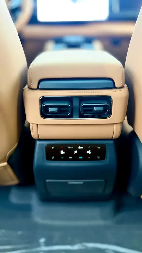 BYD FangChengBao Leopard 5 1.5 CVT AWD (687 حصان) - 12
