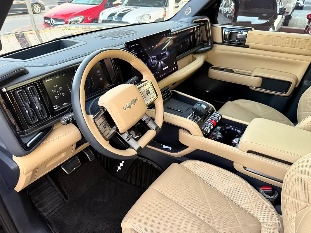 BYD FangChengBao Leopard 5 1.5 CVT AWD (687 hp) - 17