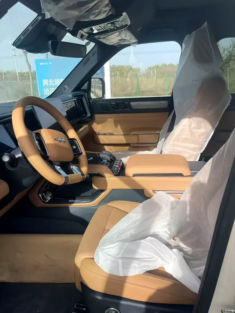 BYD FangChengBao Leopard 5 1.5 CVT AWD (687 hp) - 4