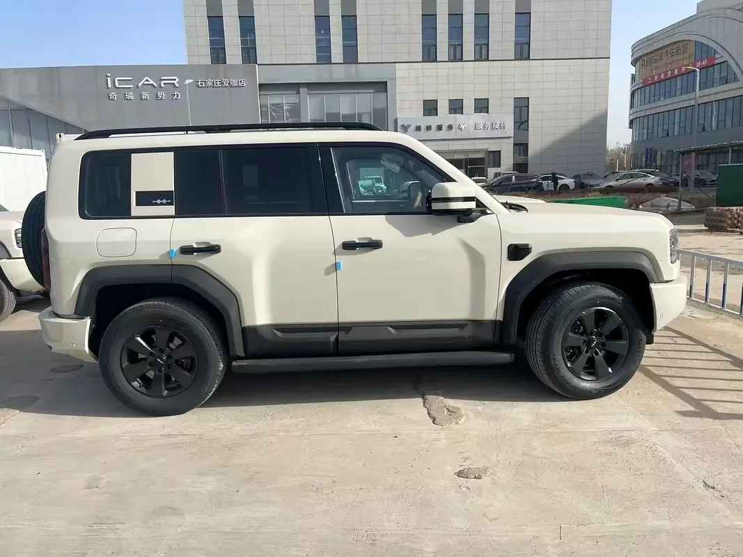 BYD FangChengBao Leopard 5 1.5 CVT AWD (687 hp) - 2