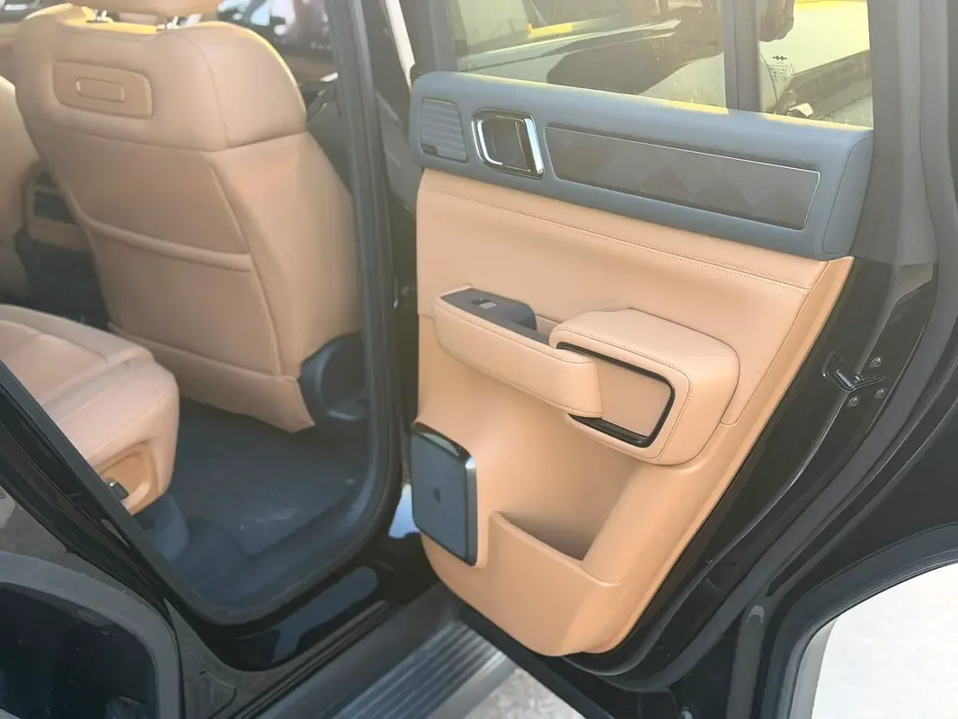 BYD FangChengBao Leopard 5 1.5 CVT AWD (687 حصان) - 8