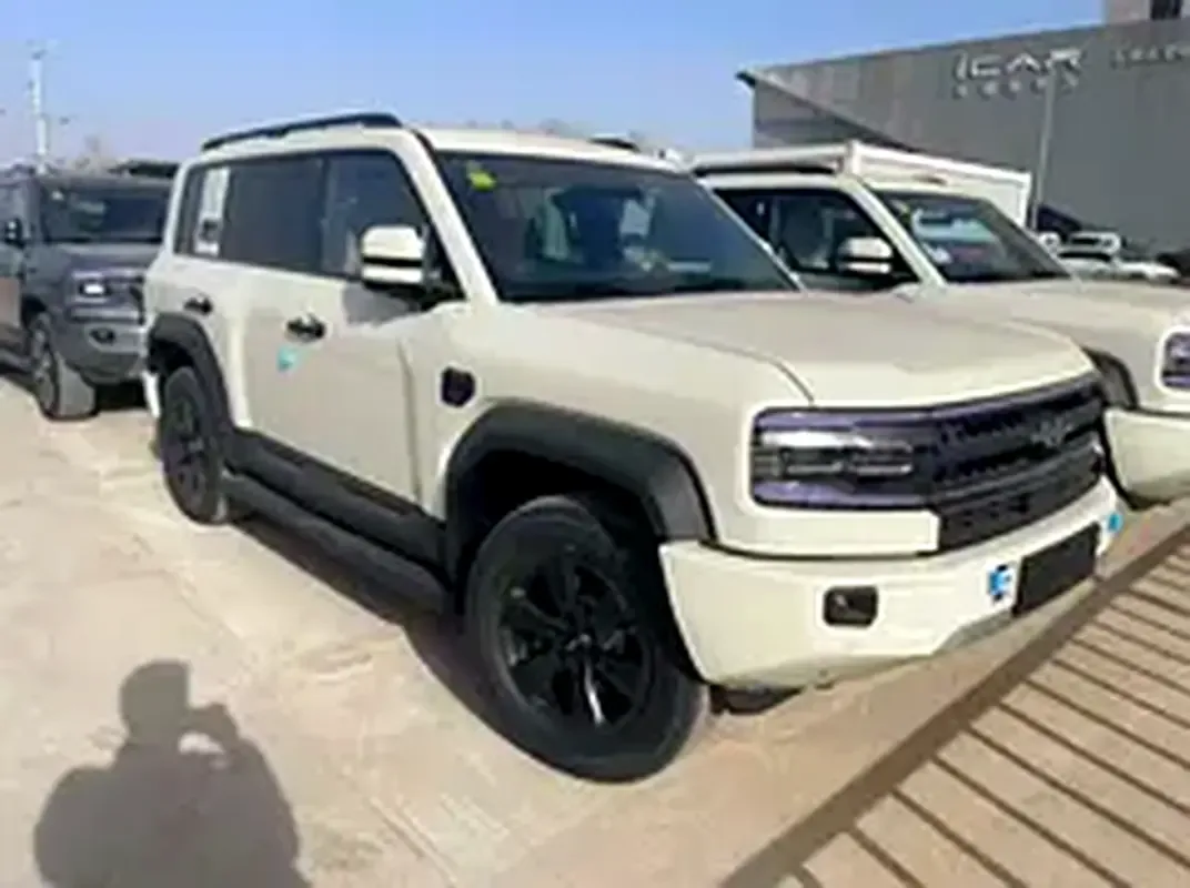 BYD FangChengBao Leopard 5 1.5 CVT AWD (687 hp) - 4