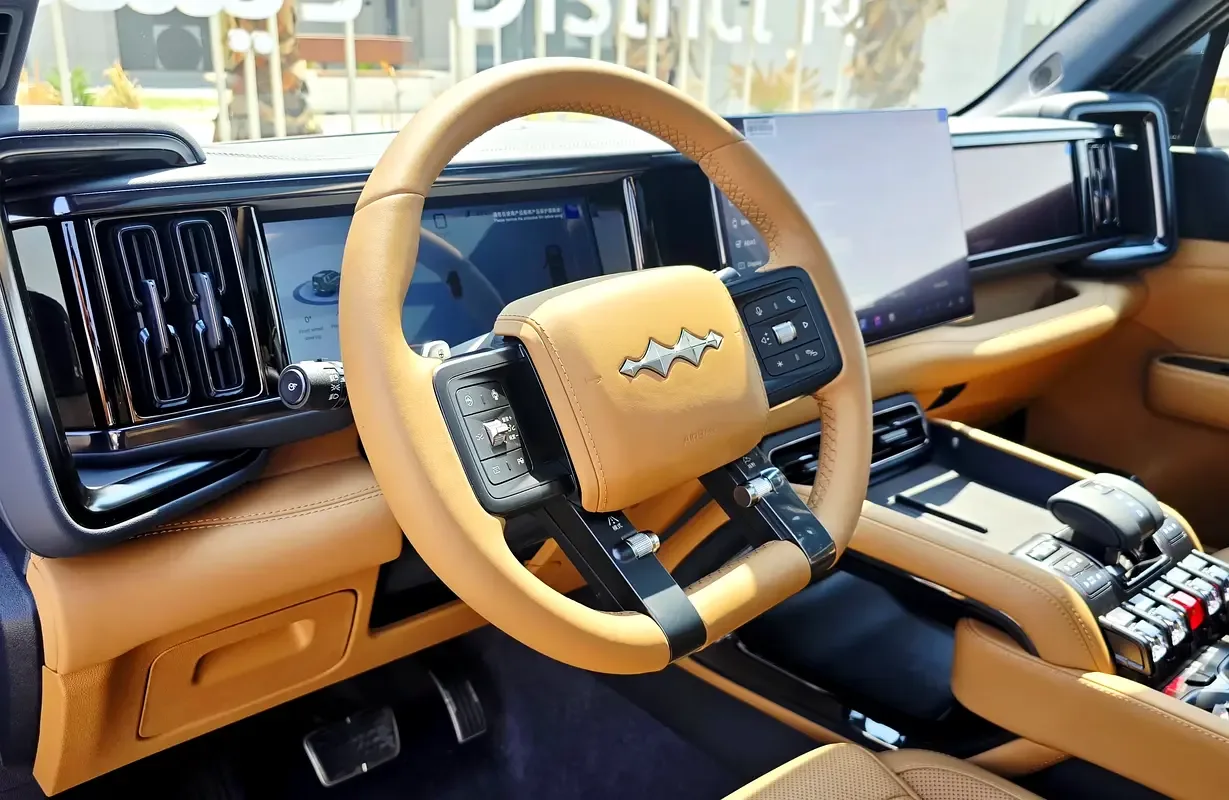 BYD FangChengBao Leopard 5 1.5 CVT AWD (687 hp) - 11