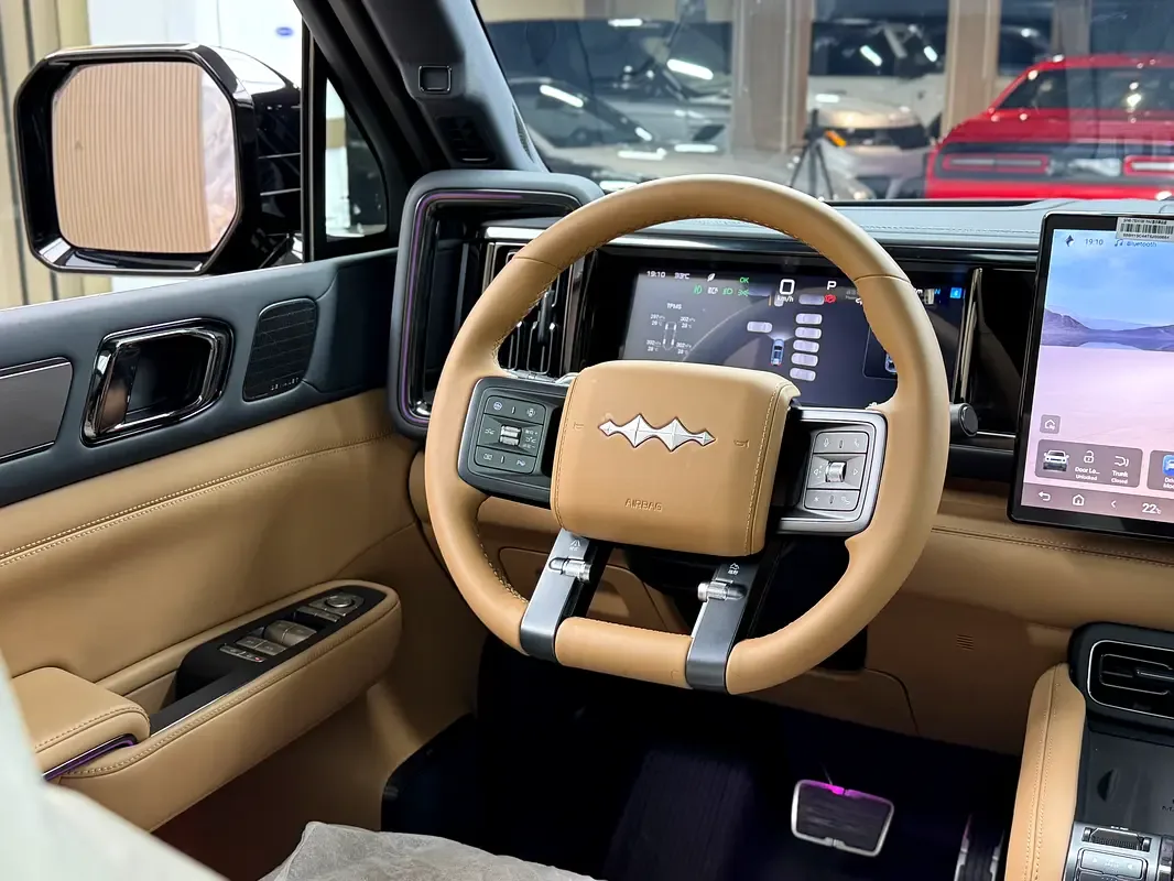 BYD FangChengBao Leopard 5 1.5 CVT AWD (687 hp) - 14