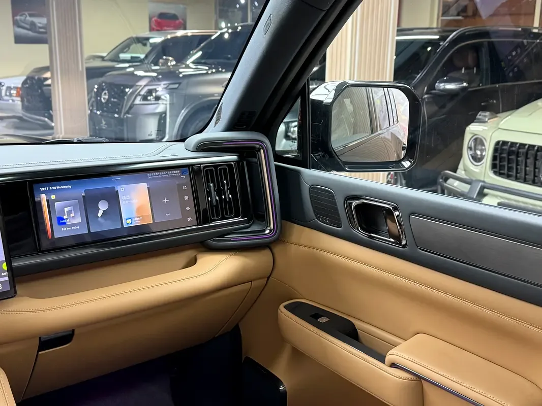 BYD FangChengBao Leopard 5 1.5 CVT AWD (687 hp) - 16