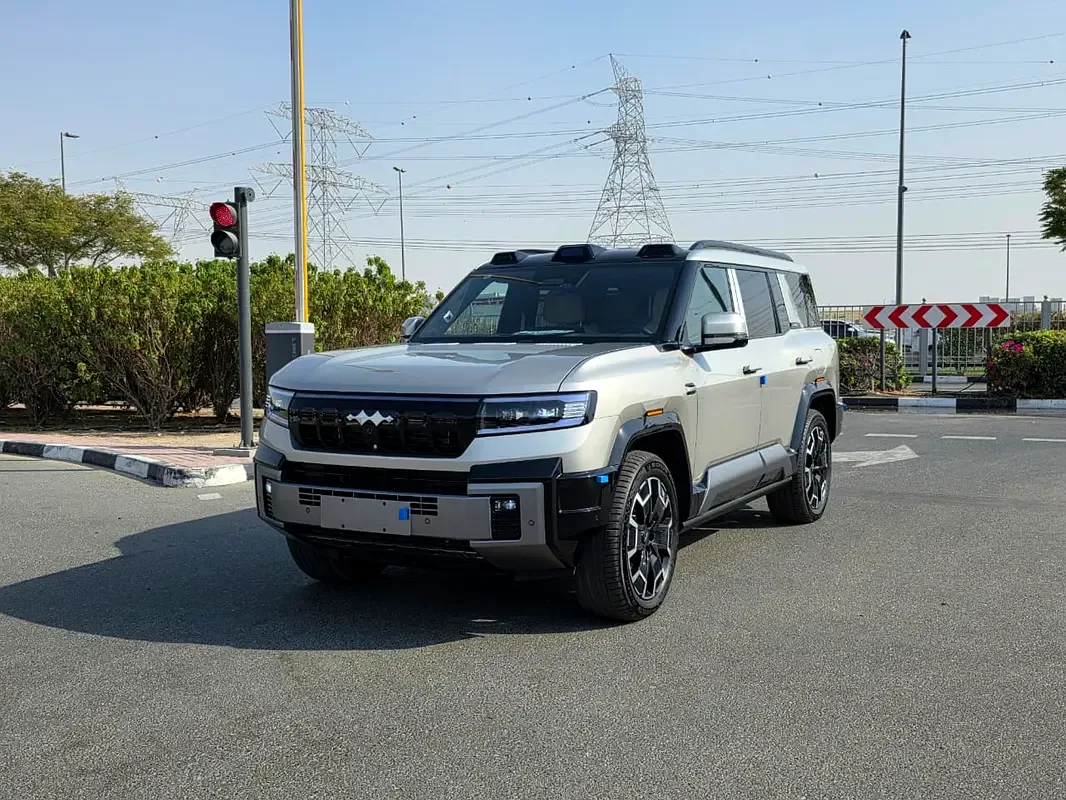 BYD FangChengBao Leopard 8 2.0 AT 4WD (952 hp)