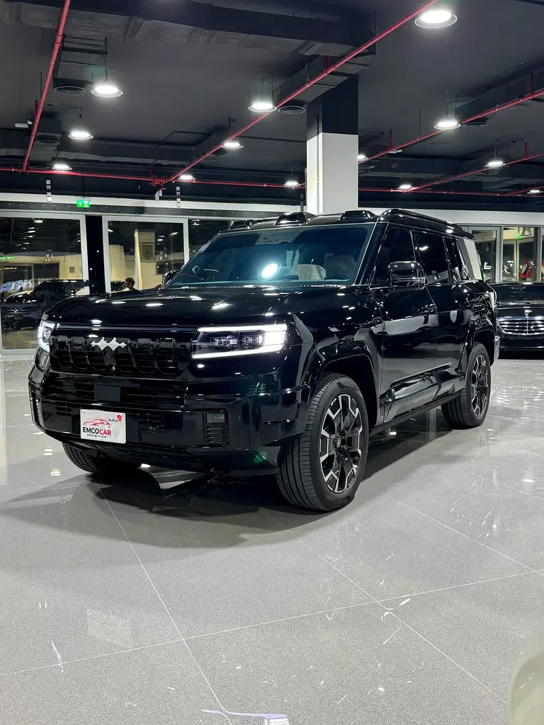 BYD FangChengBao Leopard 8 2.0 AT 4WD (952 hp)