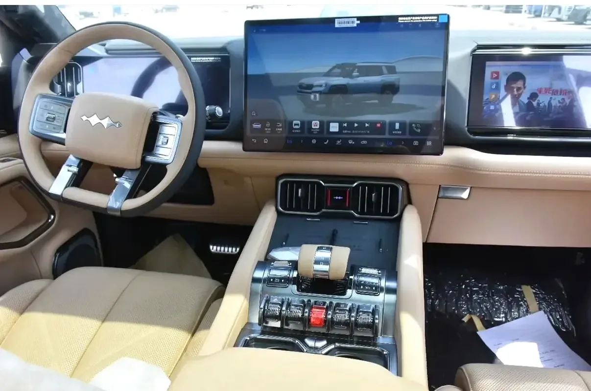 BYD FangChengBao Leopard 8 2.0 AT 4WD (952 hp) - 9