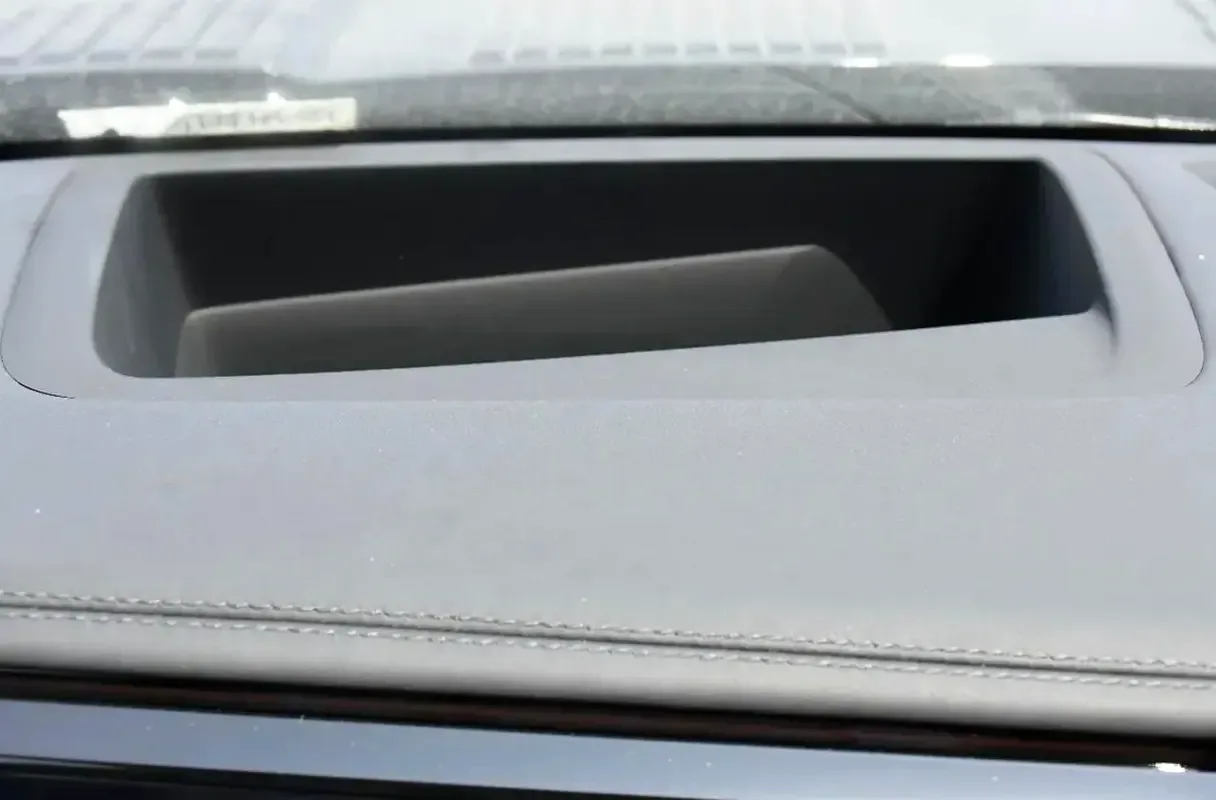 BYD FangChengBao Leopard 8 2.0 AT 4WD (952 hp) - 11