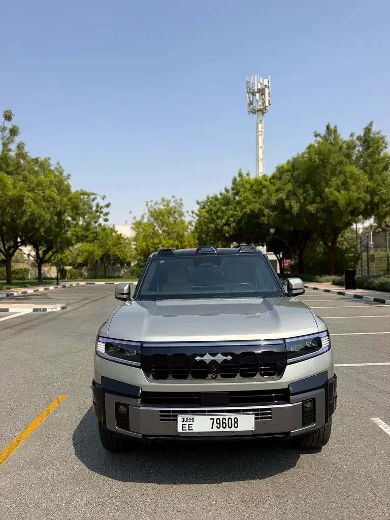 BYD FangChengBao Leopard 8 2.0 AT 4WD (952 hp) - 2