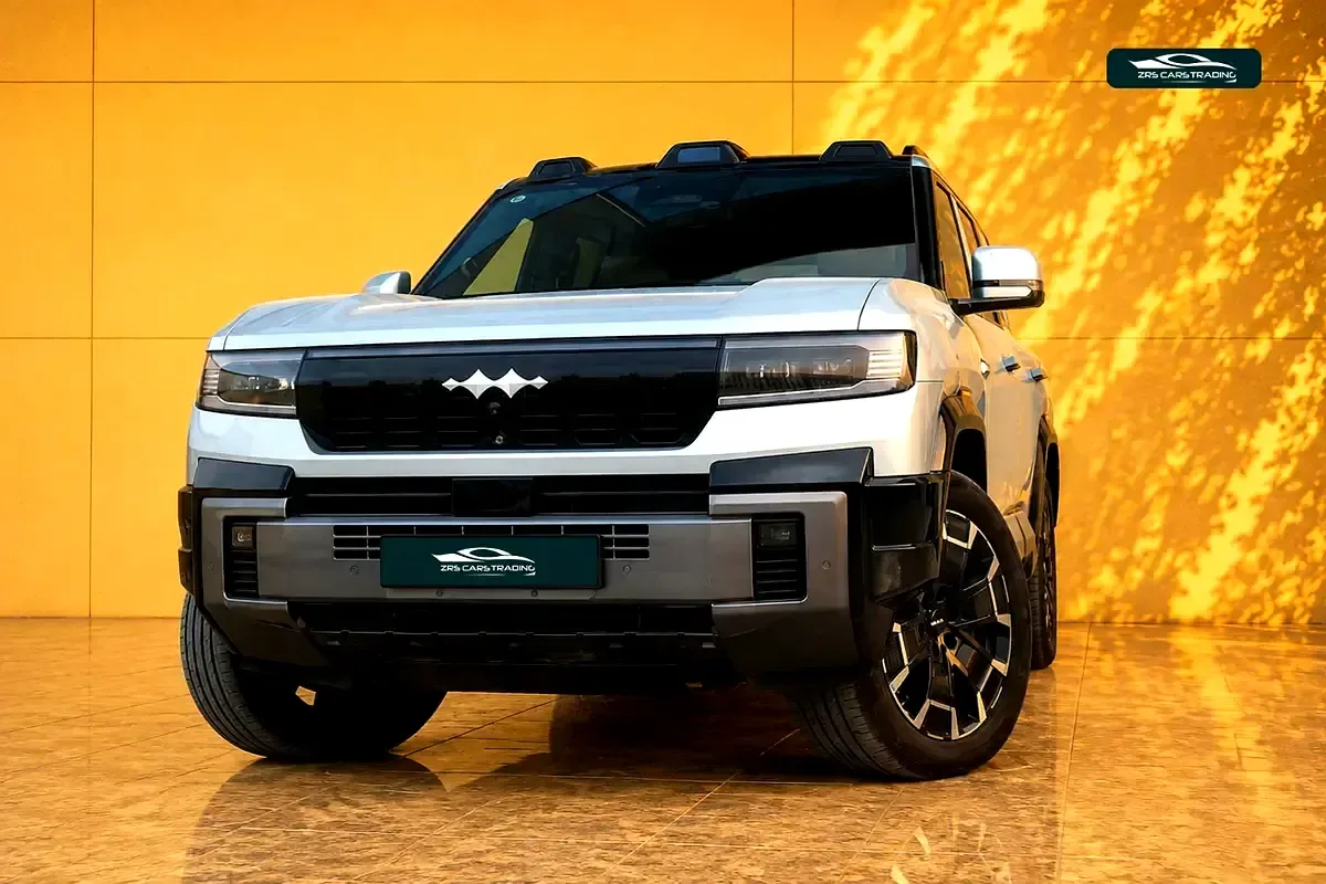 BYD FangChengBao Leopard 8 2.0 AT 4WD (952 hp)