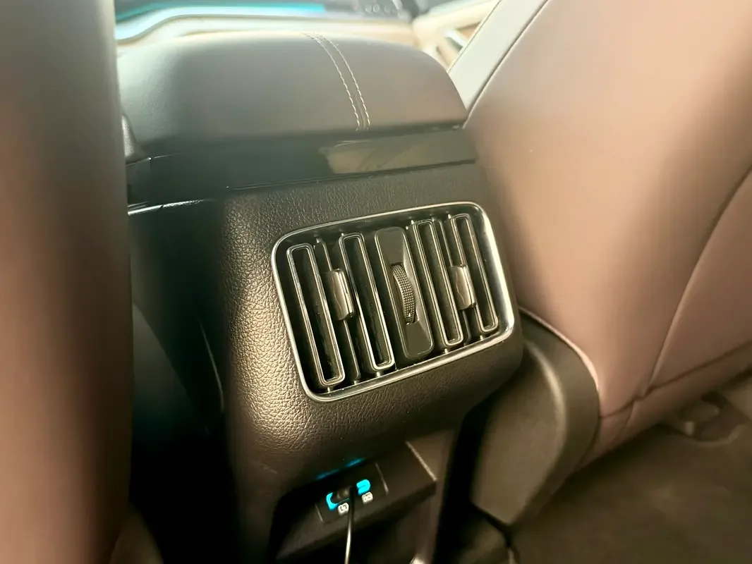 BYD Song Plus E AT (204 hp) - 17