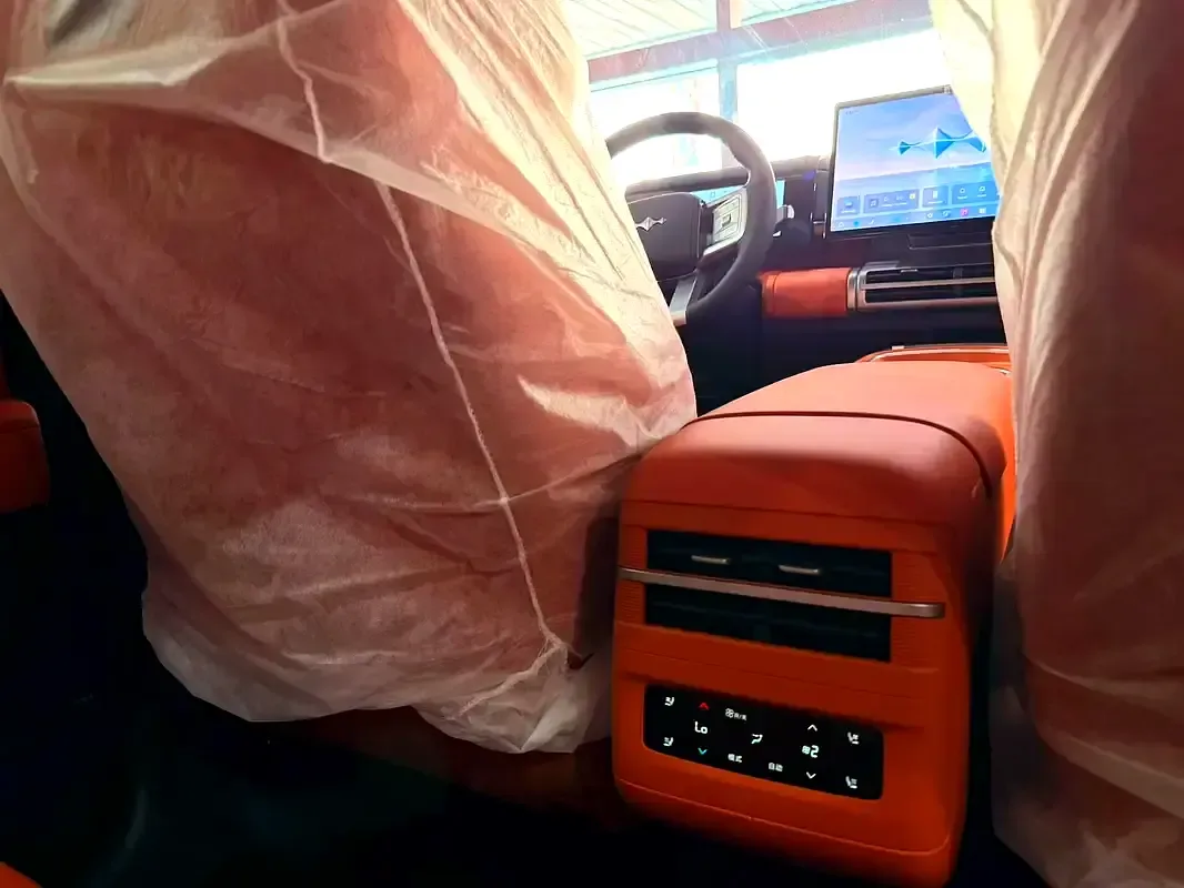 BYD Song Ultra E AT RWD (367 حصان) - 10