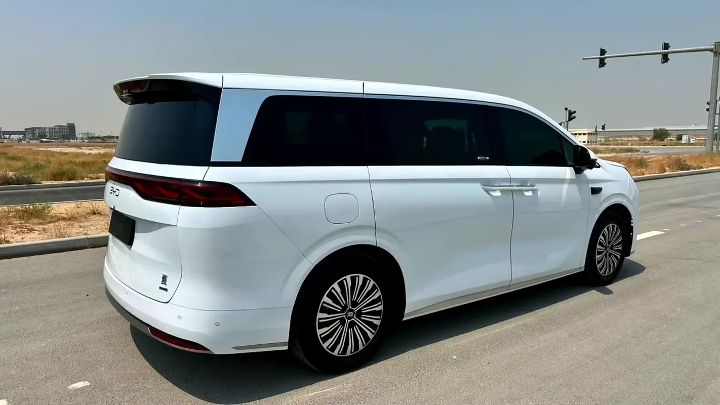 BYD Xia (M9) 1.5 CVT (272 حصان) - 2