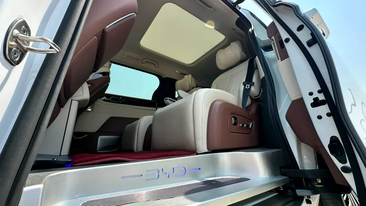 BYD Xia (M9) 1.5 CVT (272 حصان) - 8