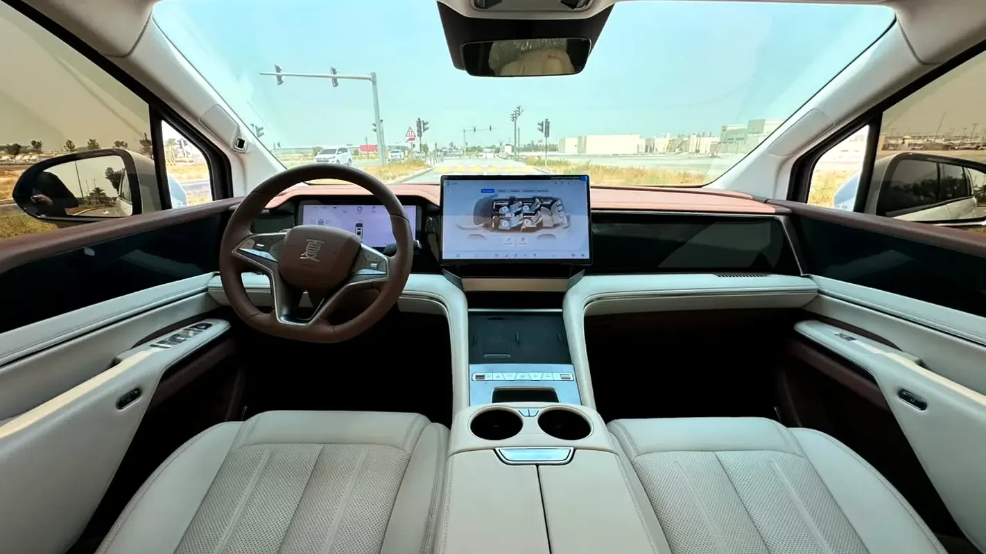 BYD Xia (M9) 1.5 CVT (272 حصان) - 10