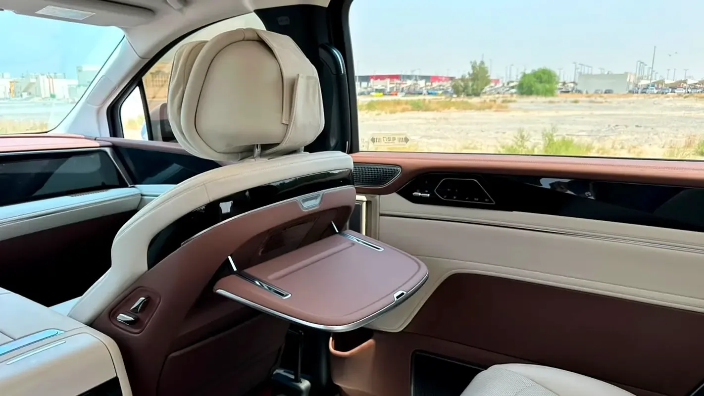 BYD Xia (M9) 1.5 CVT (272 حصان) - 12