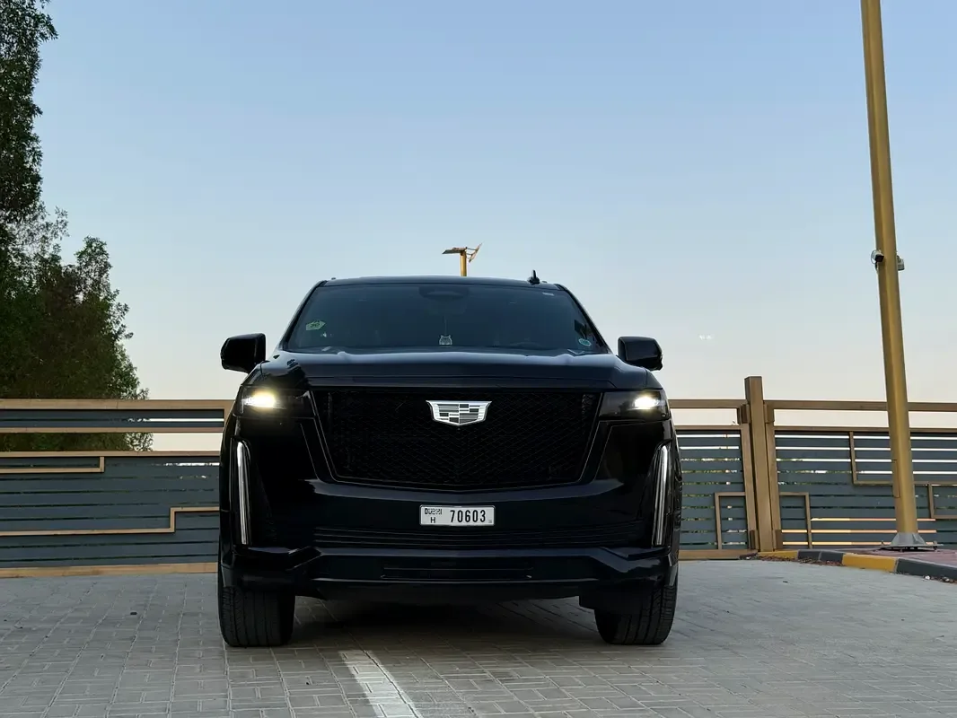 Cadillac Escalade 6.2 AT 4WD (416 حصان) - 6