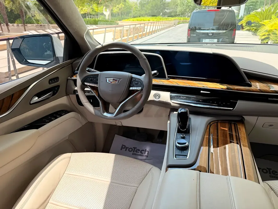 Cadillac Escalade 6.2 AT 4WD (416 hp) - 14