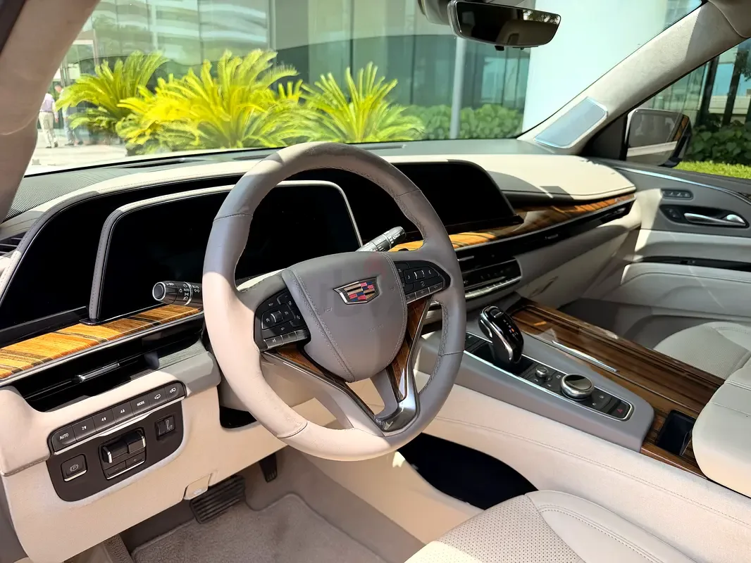 Cadillac Escalade 6.2 AT 4WD (416 hp) - 12