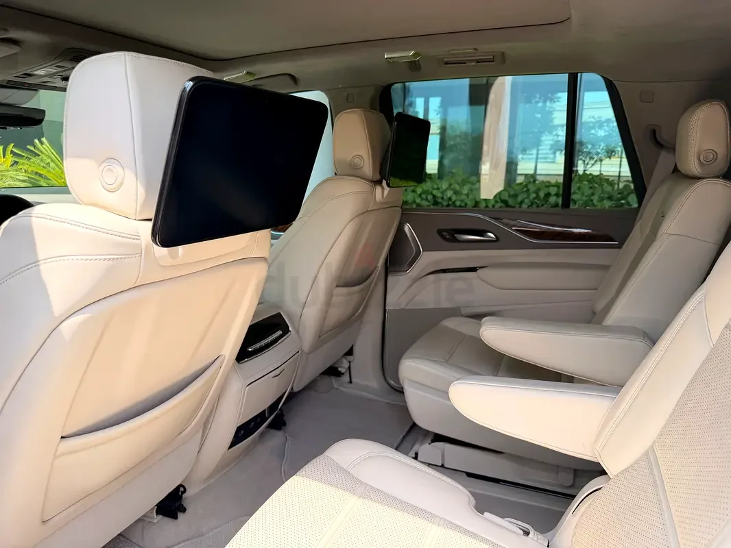 Cadillac Escalade 6.2 AT 4WD (416 hp) - 17
