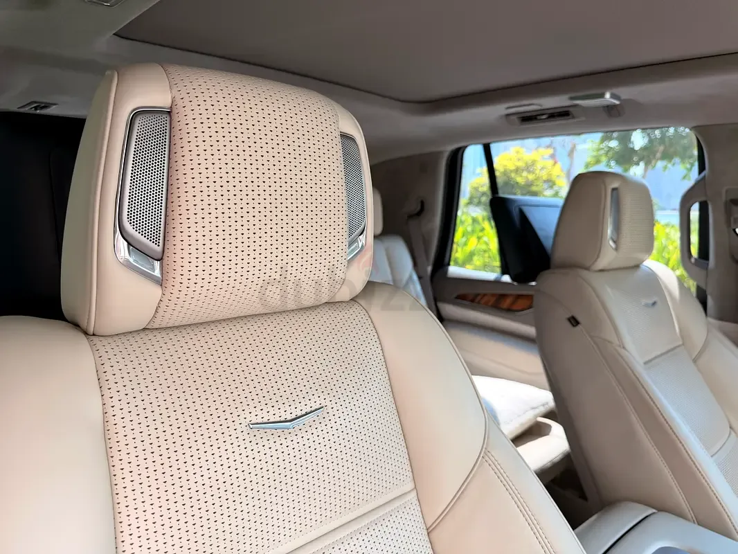 Cadillac Escalade 6.2 AT 4WD (416 hp) - 15