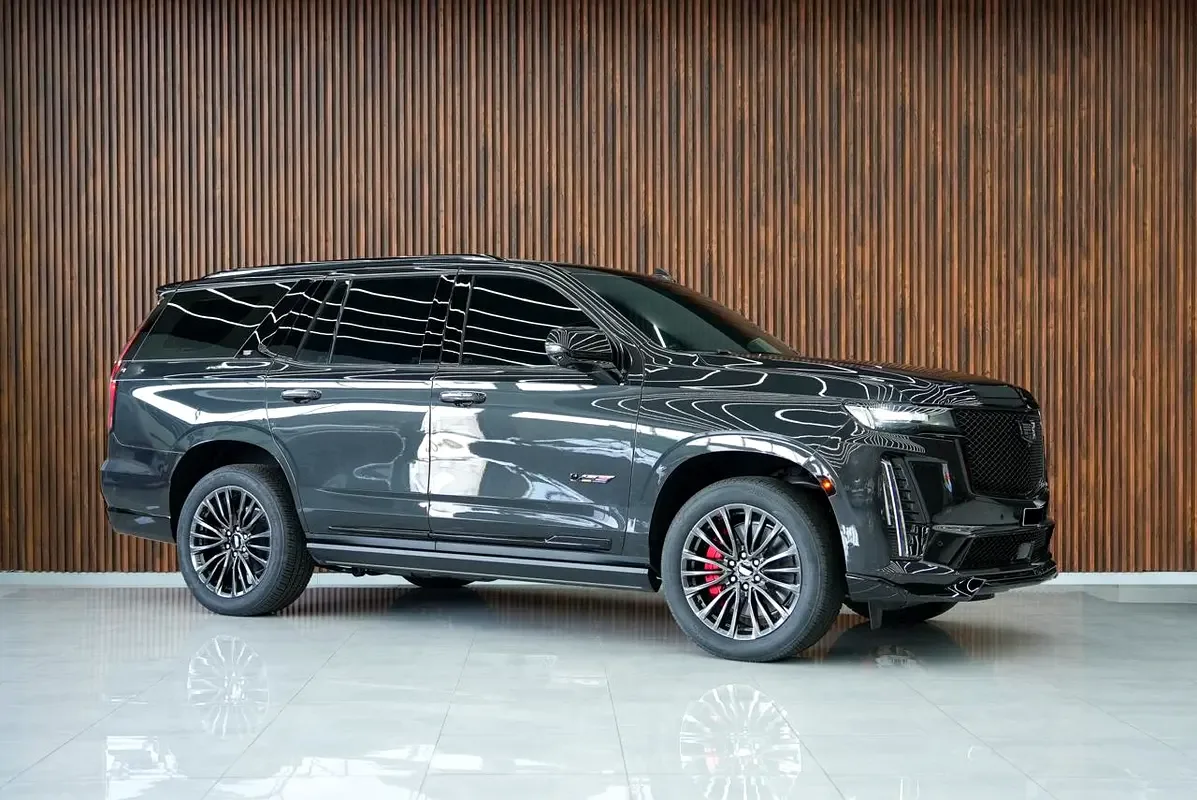 Cadillac Escalade 6.2 AT 4WD (416 hp) - 11