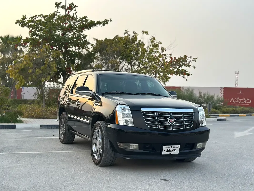 Cadillac Escalade 6.2 AT AWD (409 حصان) - 2