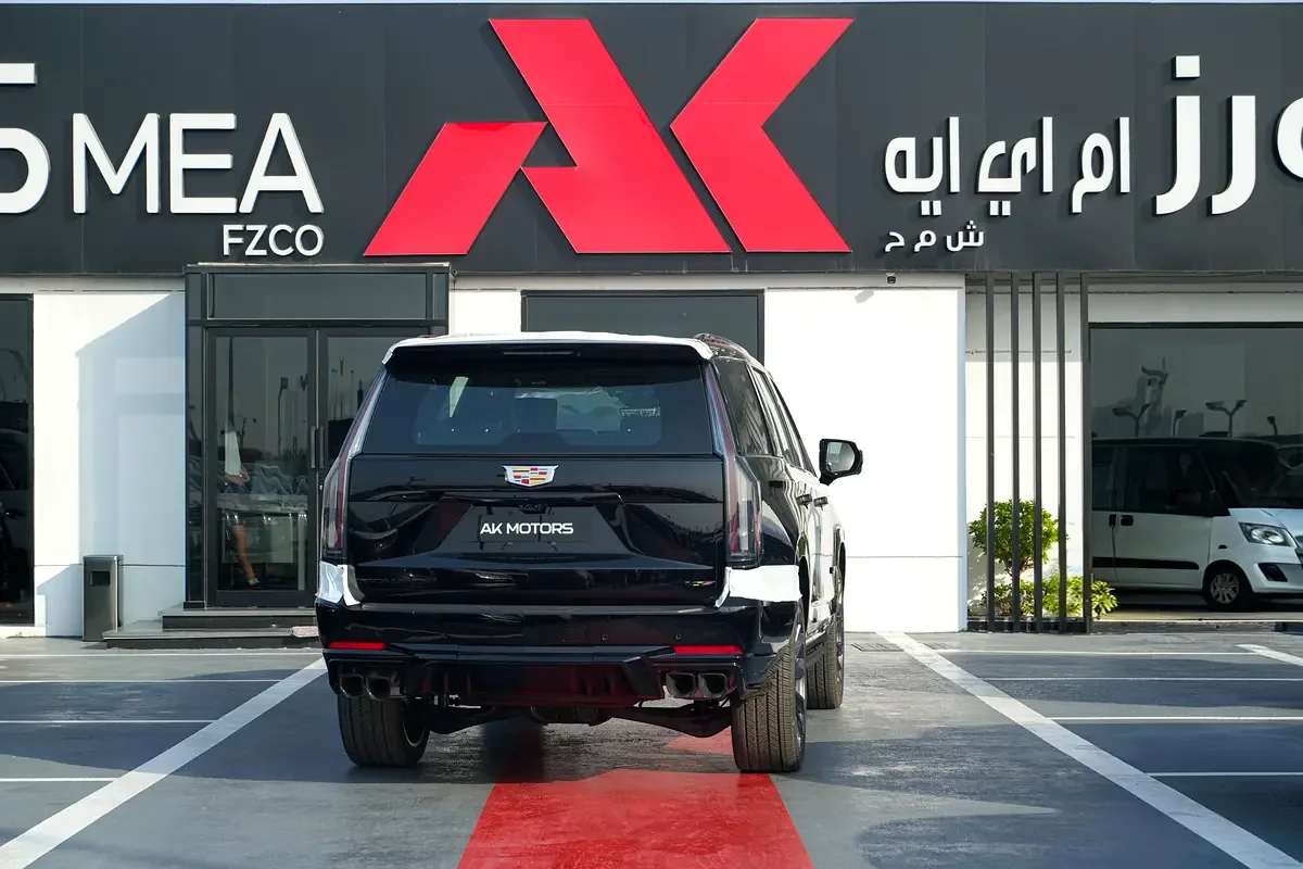 Cadillac Escalade 6.2 AT AWD (420 حصان) - 6
