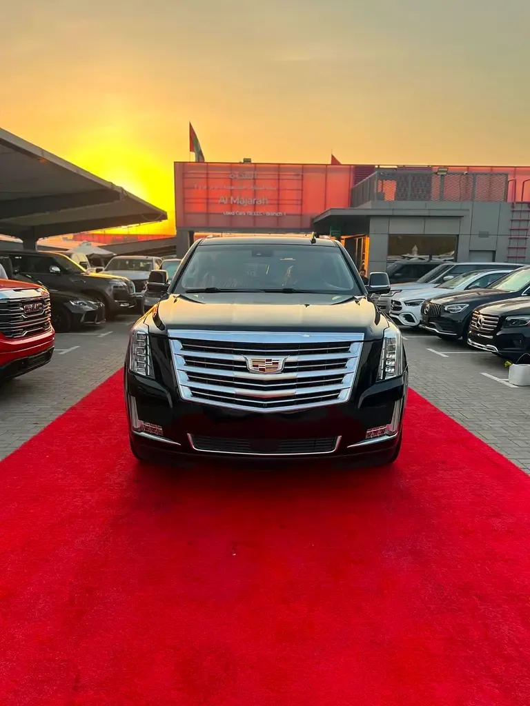 Cadillac Escalade 6.2 AT AWD (426 hp) - 2