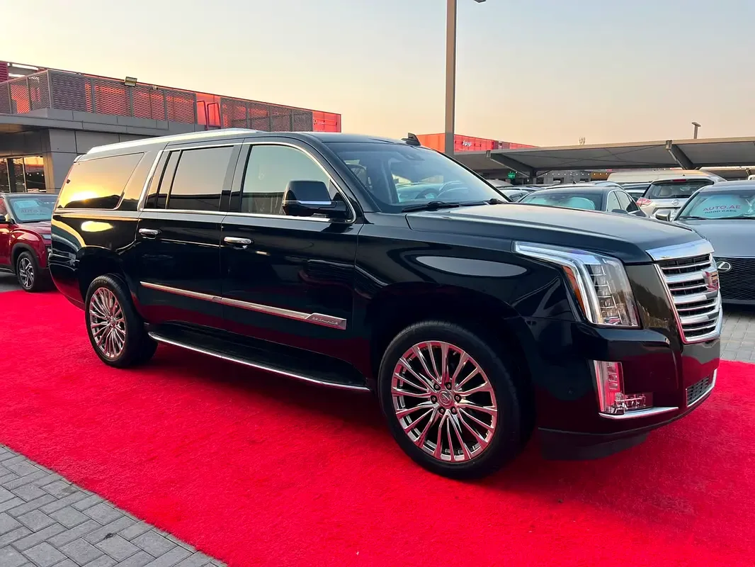 Cadillac Escalade 6.2 AT AWD (426 hp) - 4