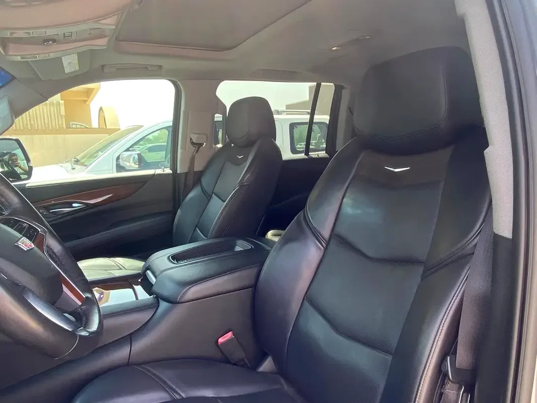 Cadillac Escalade 6.2 AT AWD (426 hp) - 4