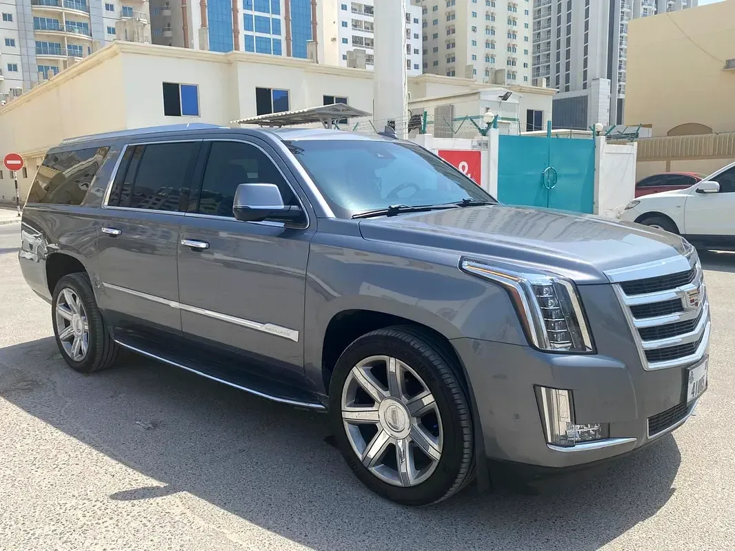 Cadillac Escalade 6.2 AT AWD (426 hp) - 3