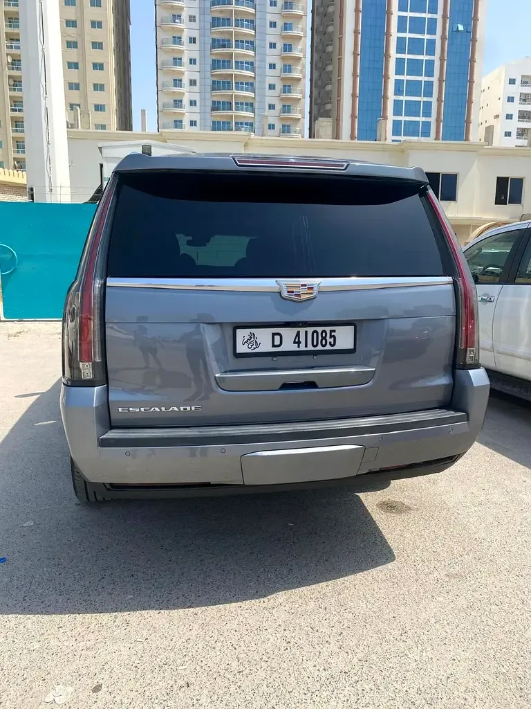 Cadillac Escalade 6.2 AT AWD (426 hp) - 9