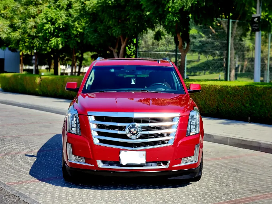 Cadillac Escalade 6.2 AT AWD (426 حصان) - 5