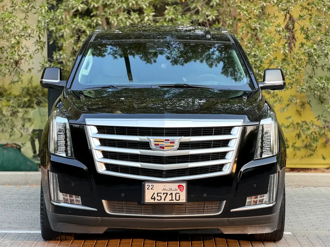 Cadillac Escalade 6.2 AT AWD (426 حصان) - 2