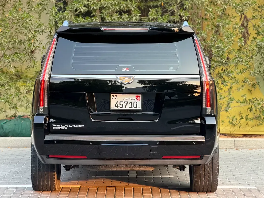 Cadillac Escalade 6.2 AT AWD (426 حصان) - 5