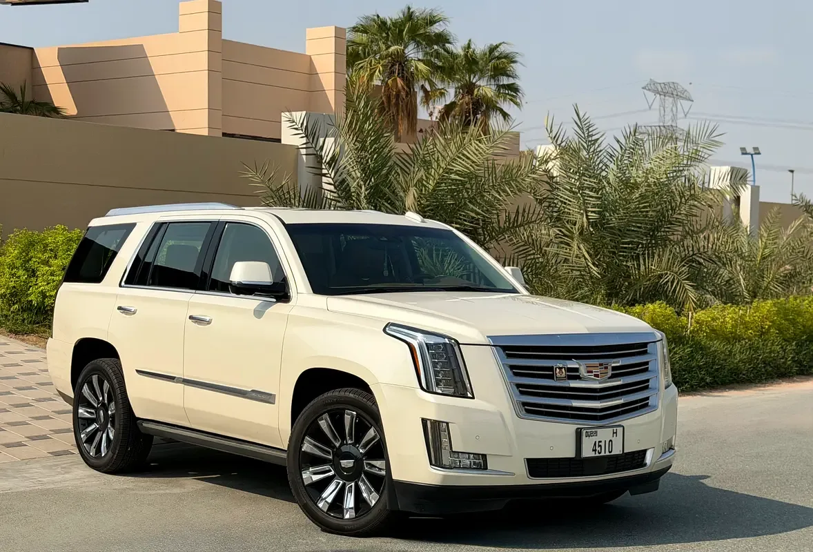 Cadillac Escalade 6.2 AT AWD (426 hp)
