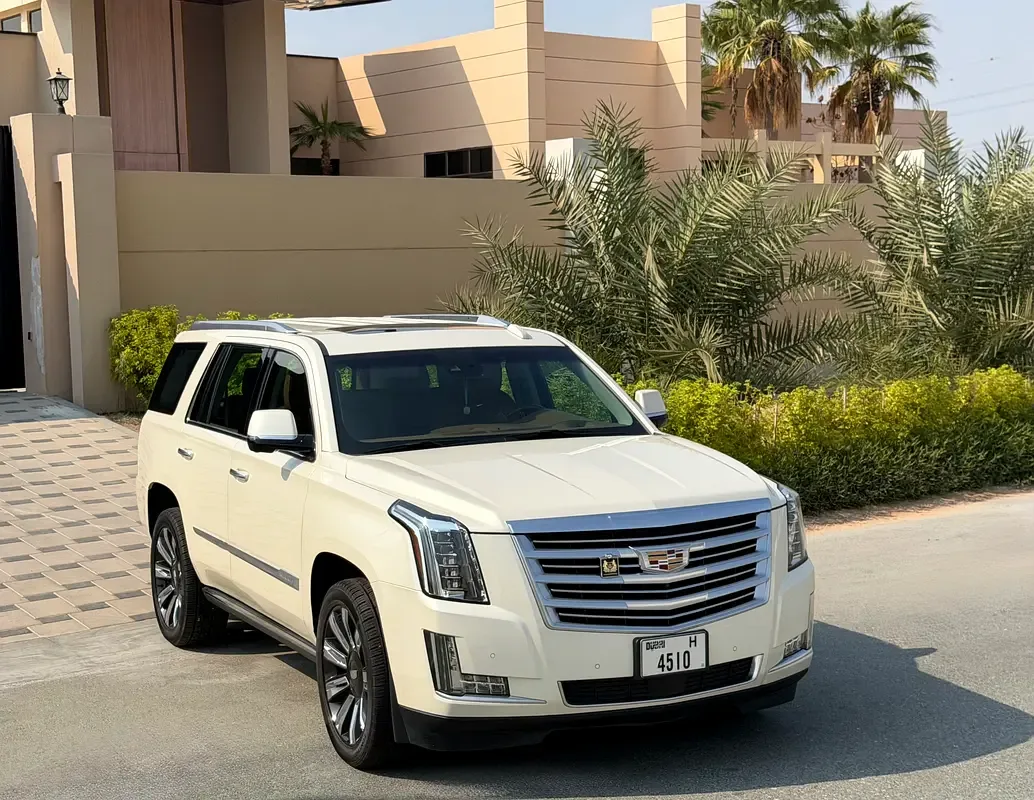 Cadillac Escalade 6.2 AT AWD (426 hp) - 2