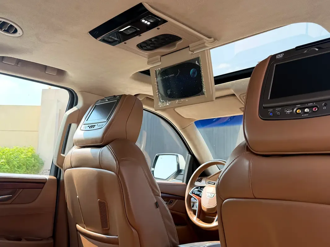 Cadillac Escalade 6.2 AT AWD (426 hp) - 6