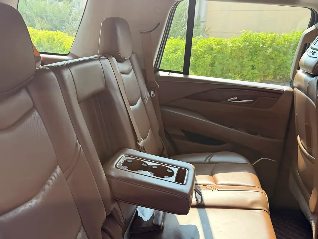 Cadillac Escalade 6.2 AT AWD (426 hp) - 7