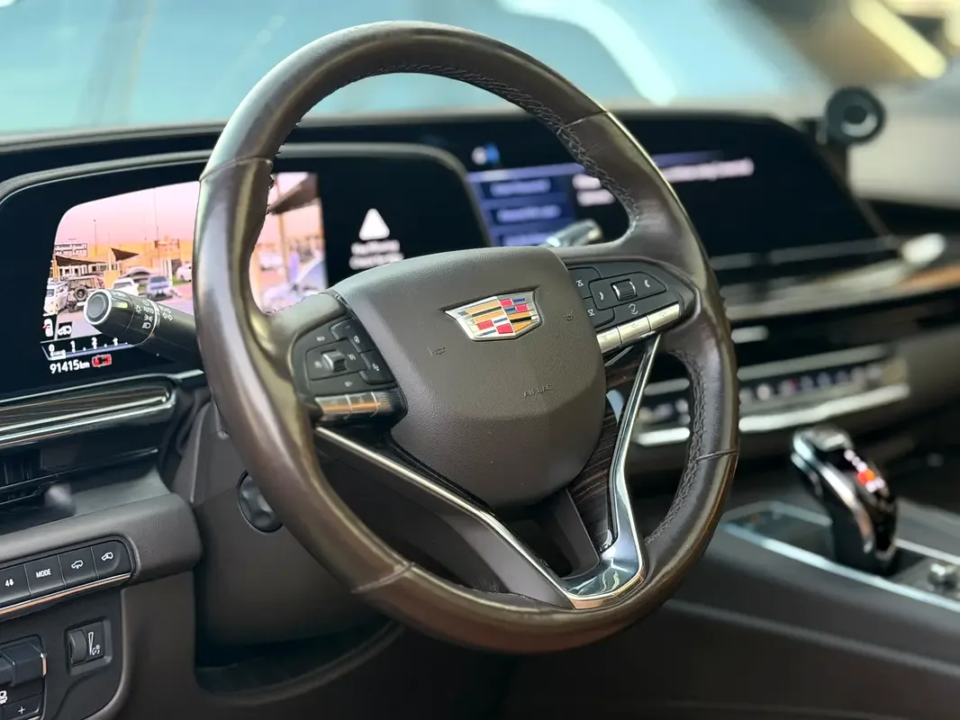 Cadillac Escalade 6.2 AT RWD (420 hp) - 7