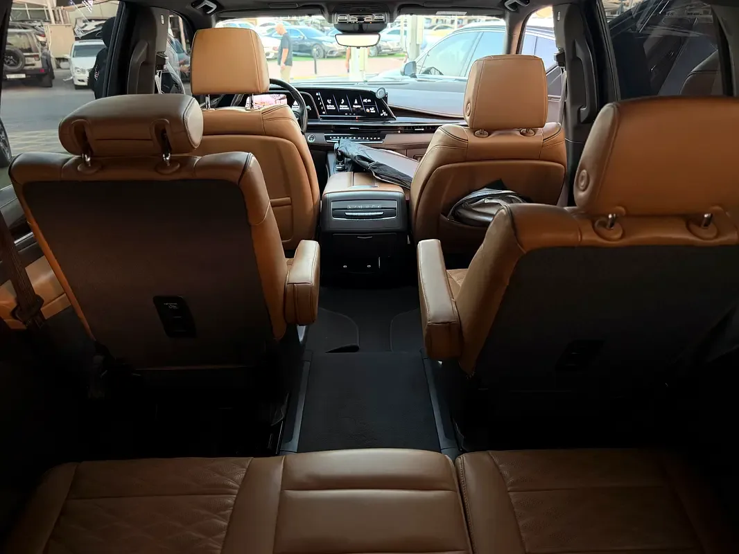 Cadillac Escalade 6.2 AT RWD (420 hp) - 15