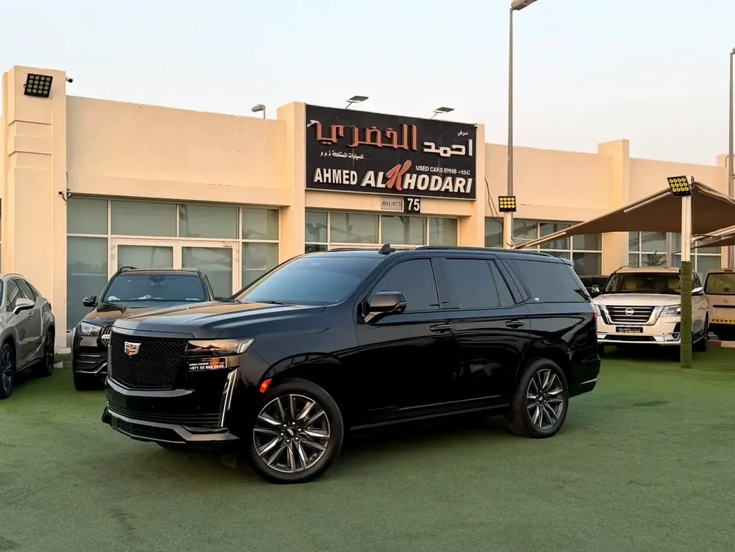 Cadillac Escalade 6.2 AT RWD (420 hp)