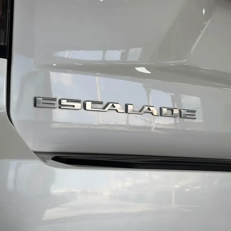Cadillac Escalade 6.2 AT RWD (420 حصان) - 13