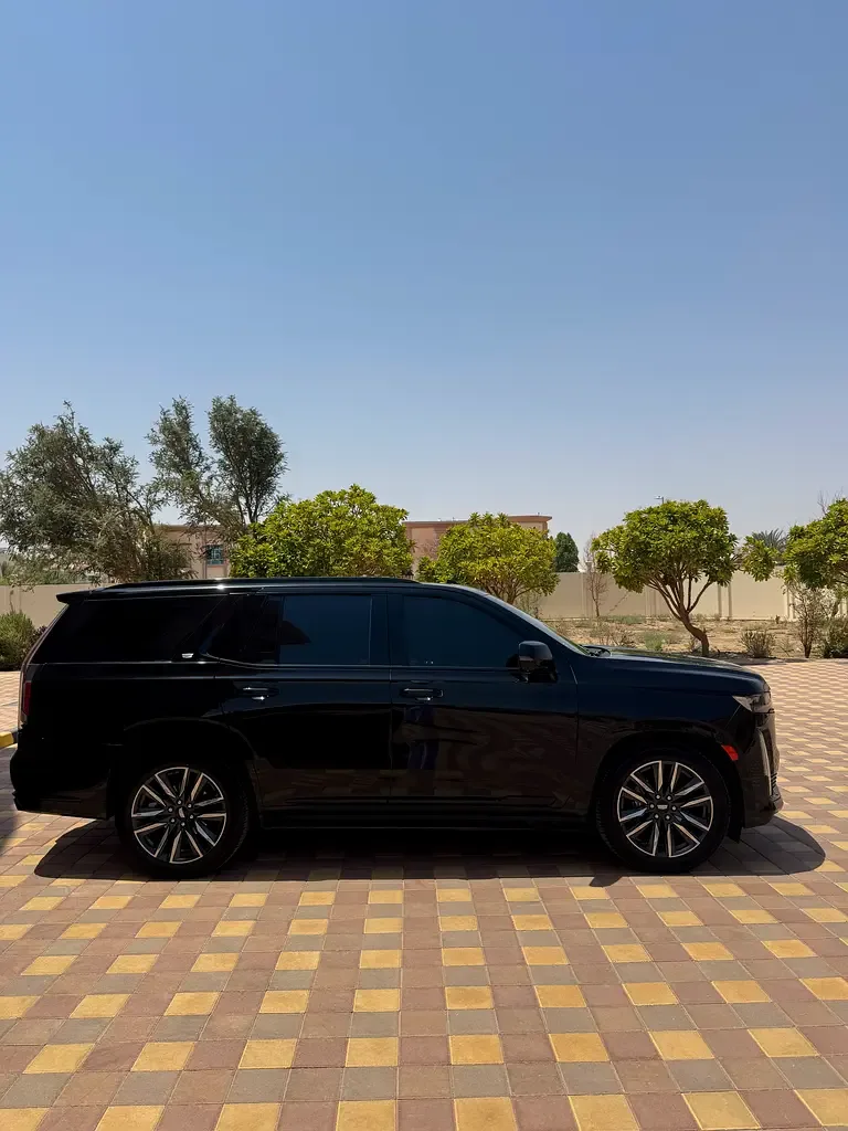 Cadillac Escalade 6.2 AT RWD (420 hp) - 5