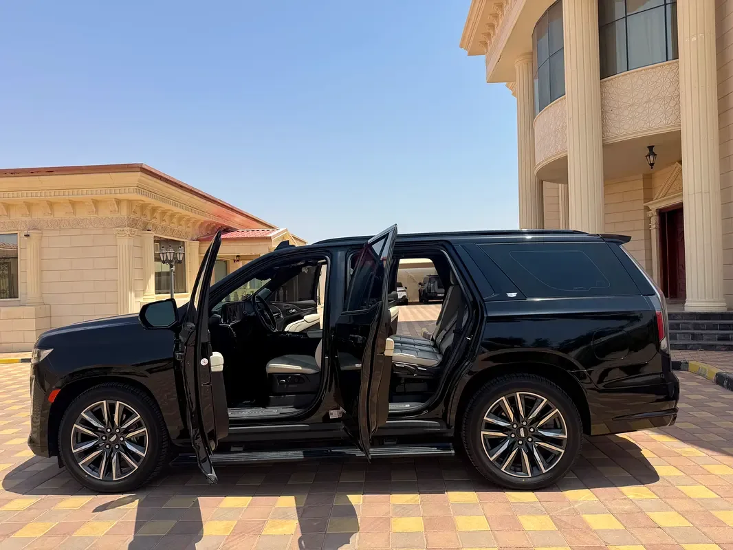 Cadillac Escalade 6.2 AT RWD (420 hp) - 9