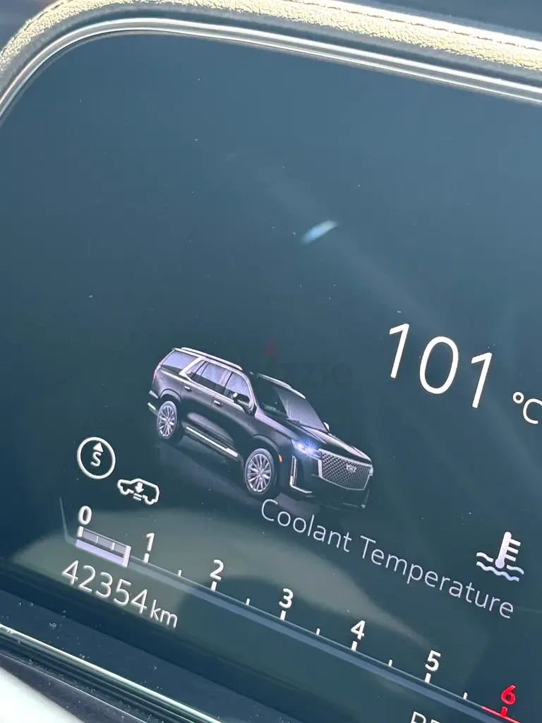 Cadillac Escalade 6.2 AT RWD (420 hp) - 14