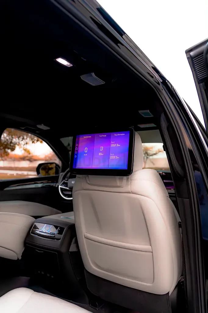 Cadillac Escalade 6.2 AT RWD (420 حصان) - 3