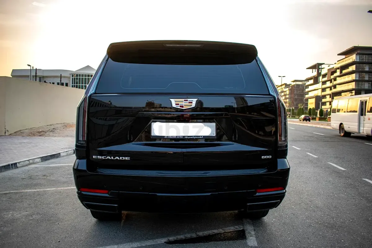 Cadillac Escalade 6.2 AT RWD (420 hp) - 5